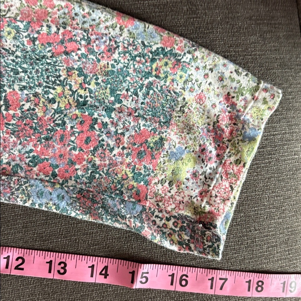 Bundle of Kut and Lucky Brand multicolor Tops with Floral Accents. L - Picture 13 of 13